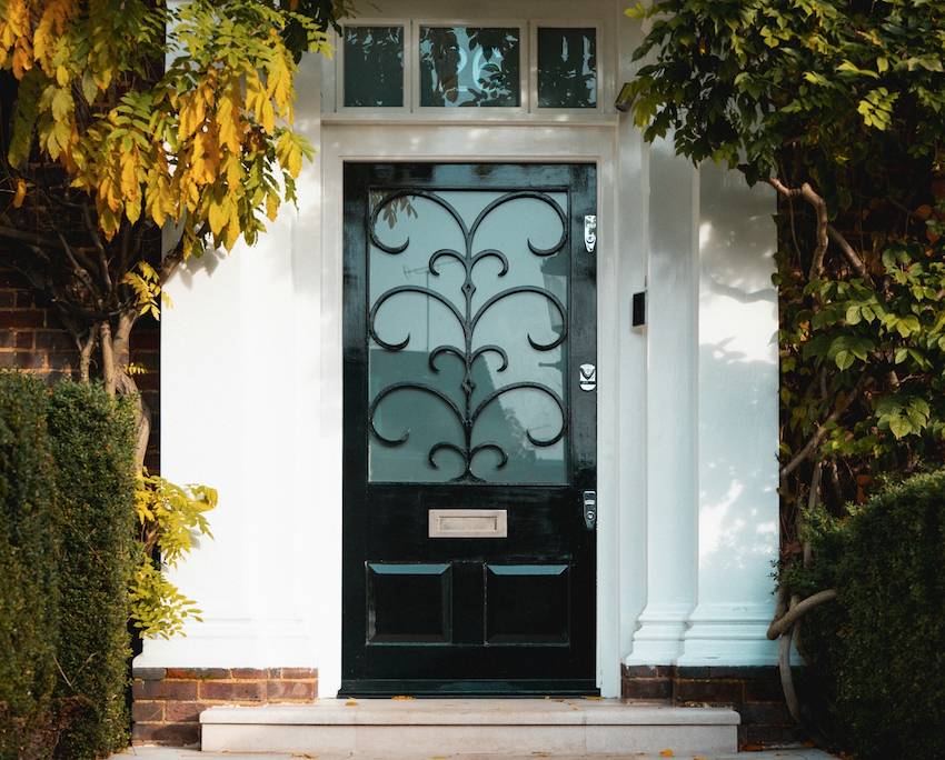 Porte d’entrée avec boite aux lettres intégrée à Bourgoin Jallieu