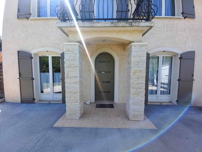 Pose de volet battant aluminium à St Victor de Cessieu