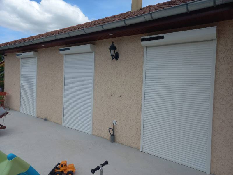 Installation de volets roulants en Isère, Savoie et Ain