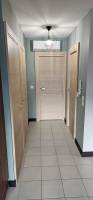 installation de portes en bois sur mesure vers Bourgoin Jallieu
